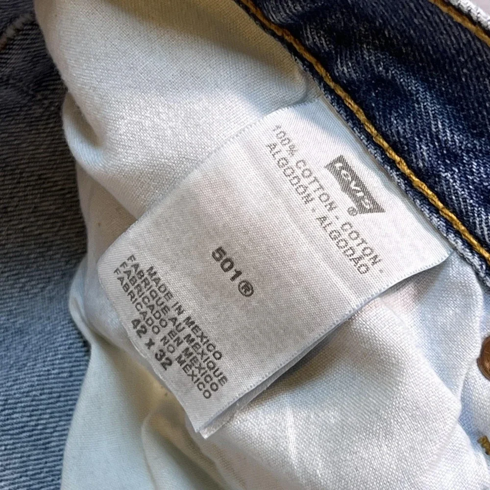 Levis 501 Jeans Mens 42x32 Blue Medium Wash Regular Straight Button Fly Denim
